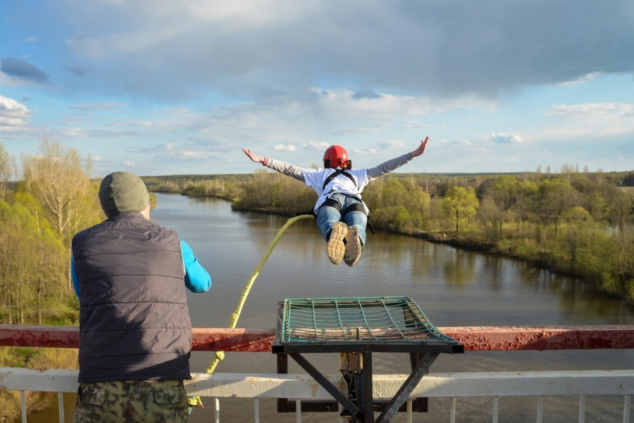 Comment faire un saut pendulaire ?