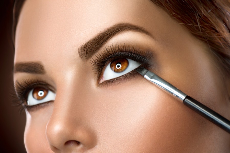 Maquiller des yeux noisettes : nos conseils pour maquiller des yeux marrons ?